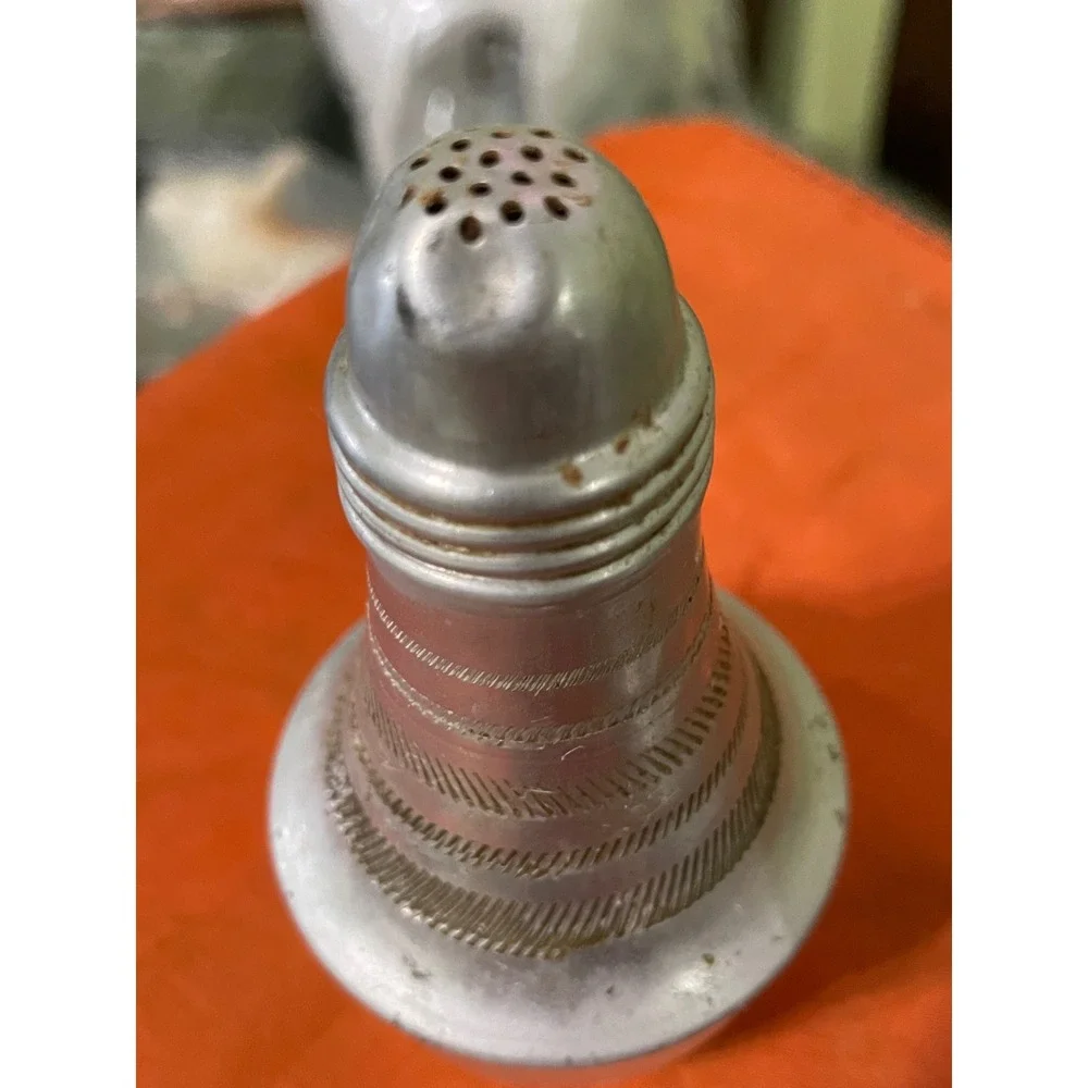 Vintage Aluminum Salt and Pepper Shakers‎ Set Ornate Retro Kitchen Decor